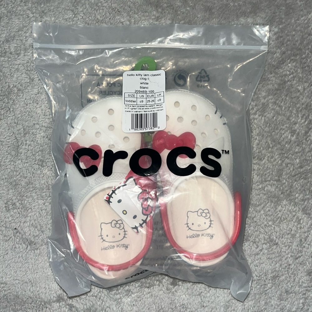 Limited edition on Hello Kitty Crocs NWT